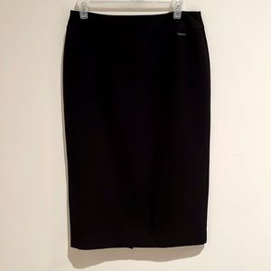 Black pencil skirt - full zip!